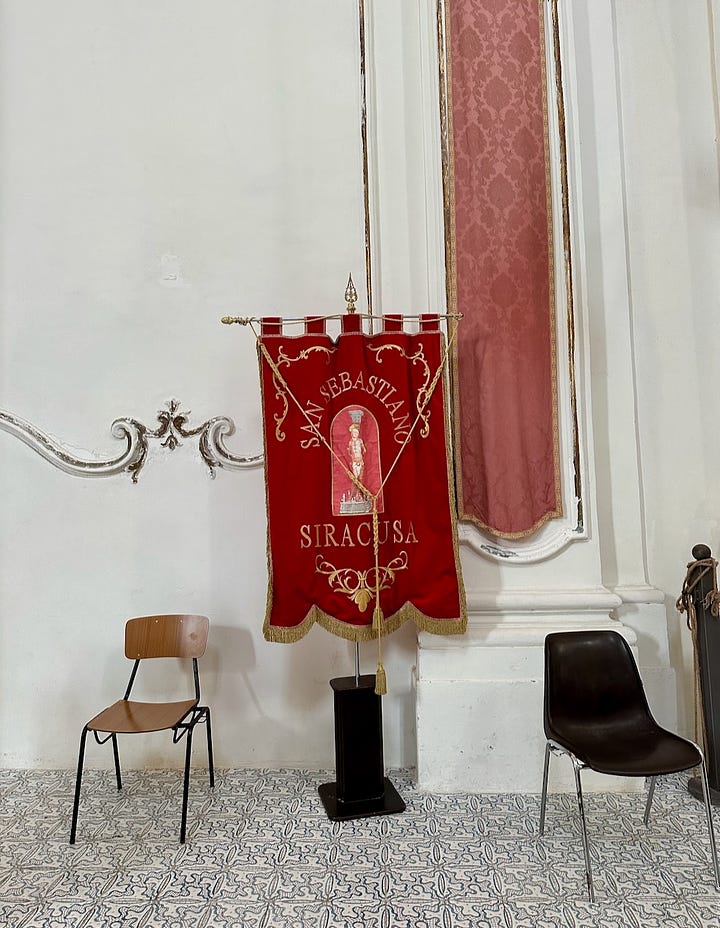 Santa Lucia fresco + Saint Sebastian flag: Gillian Knows Best guide to Ortigia