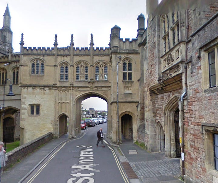 Entrance to Vicar's Close