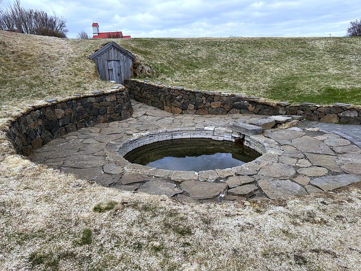 4 images showing scenes from Snorri Sturluson's museum and hot pool.  A statue of Snorri on a pedestal, the circular hot pool with a tiny pool house and a stone and earth horse pen with antlers above the entry.