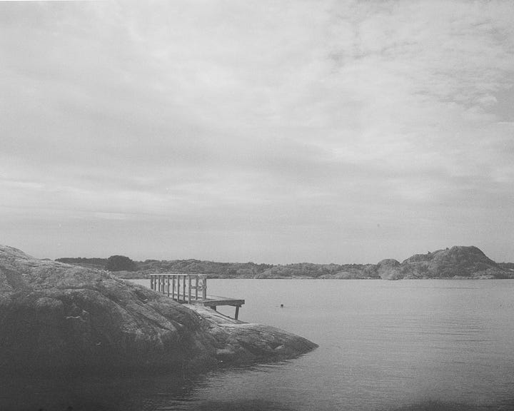 Black and white images of beaches in the west coast of Sweden.