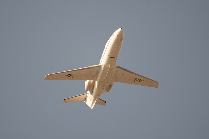 KC-135R Stratotanker; T-1A Jayhawk