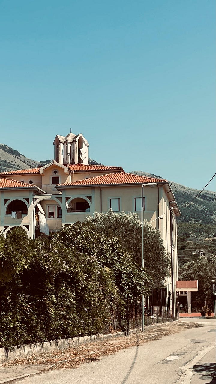 Palazzina IACP Paolo Portoghesi a Sapri