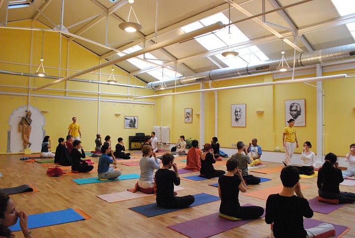 Centre Sivananda de Paris, yoga studio in Paris, France