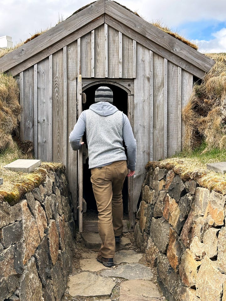 4 images showing scenes from Snorri Sturluson's museum and hot pool.  A statue of Snorri on a pedestal, the circular hot pool with a tiny pool house and a stone and earth horse pen with antlers above the entry.