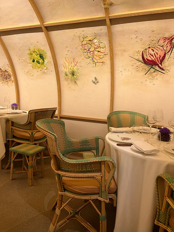 The restaurant itself is truly stunning and features walls have been embroidered by Maison Lesage (the embroidery house for Chanel). 