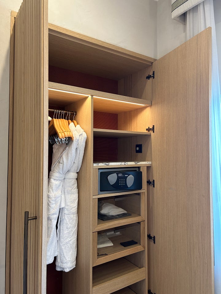 Park Hyatt Milano King Room bathroom