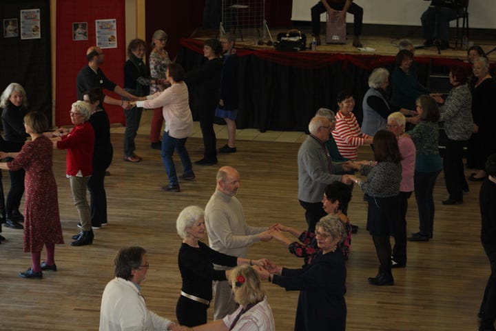 Dancing English Style Dances from the time of Jane Austen, and earlier.