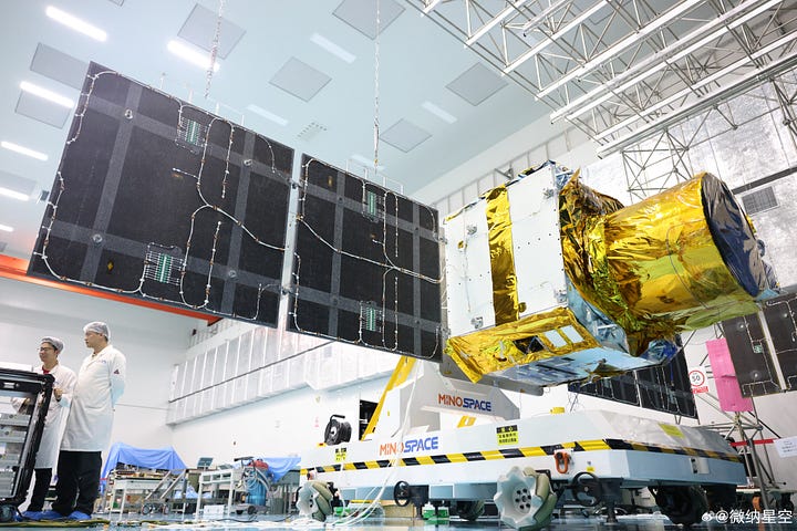 Taijing-04-02A (left) and Taijing-3-04 (right) during production.