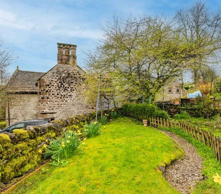 Period Stone-Built Cottage - Matlock, Derbyshire