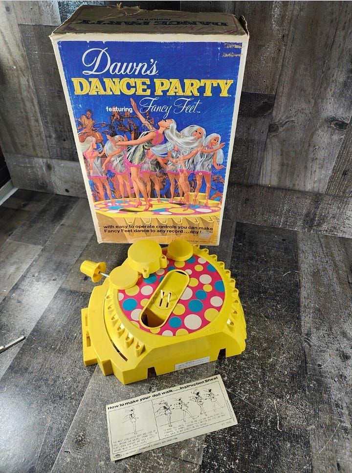 Box and dance floor for 1970s Dawn dolls