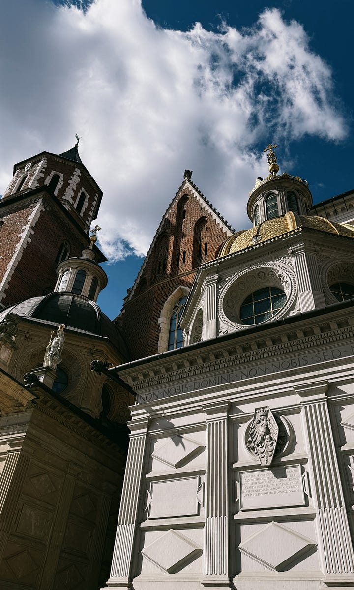 Pictures of medieval era architecture