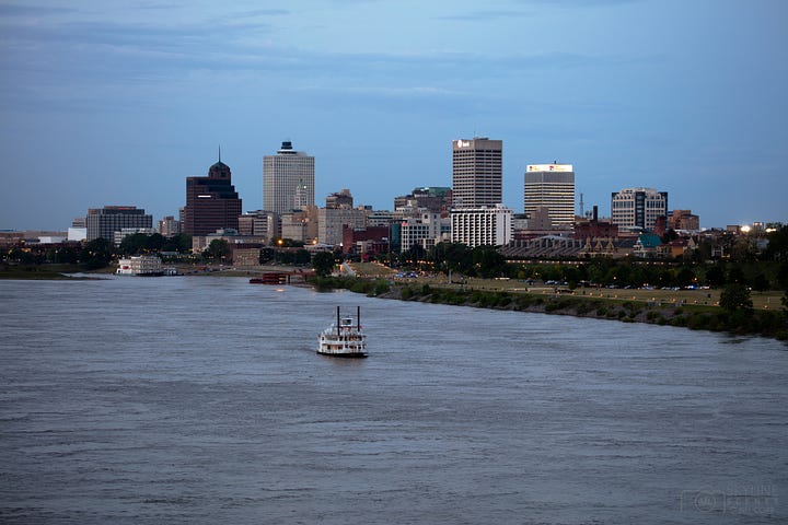 Memphis_riverboat