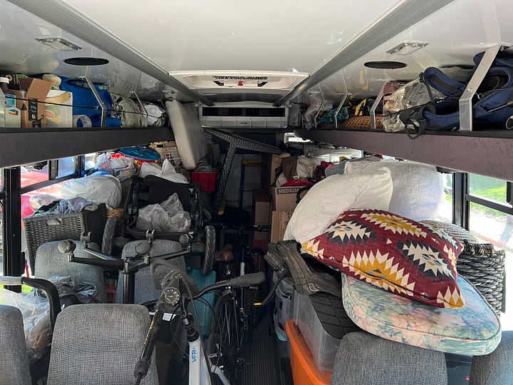 A bus packed full of personal items, deemed the goods of a Transmigrante