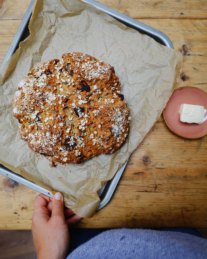 date and pecan soda bread