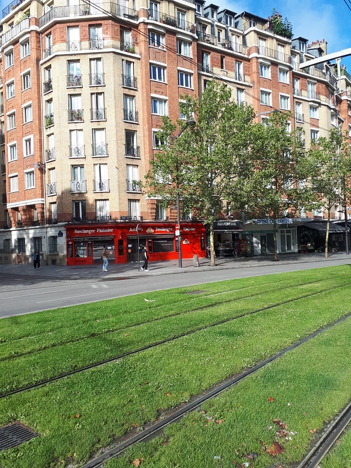 Images of dense Paris housing.