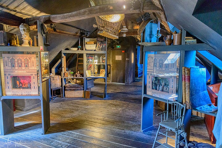 Inside Jules Verne house/museum