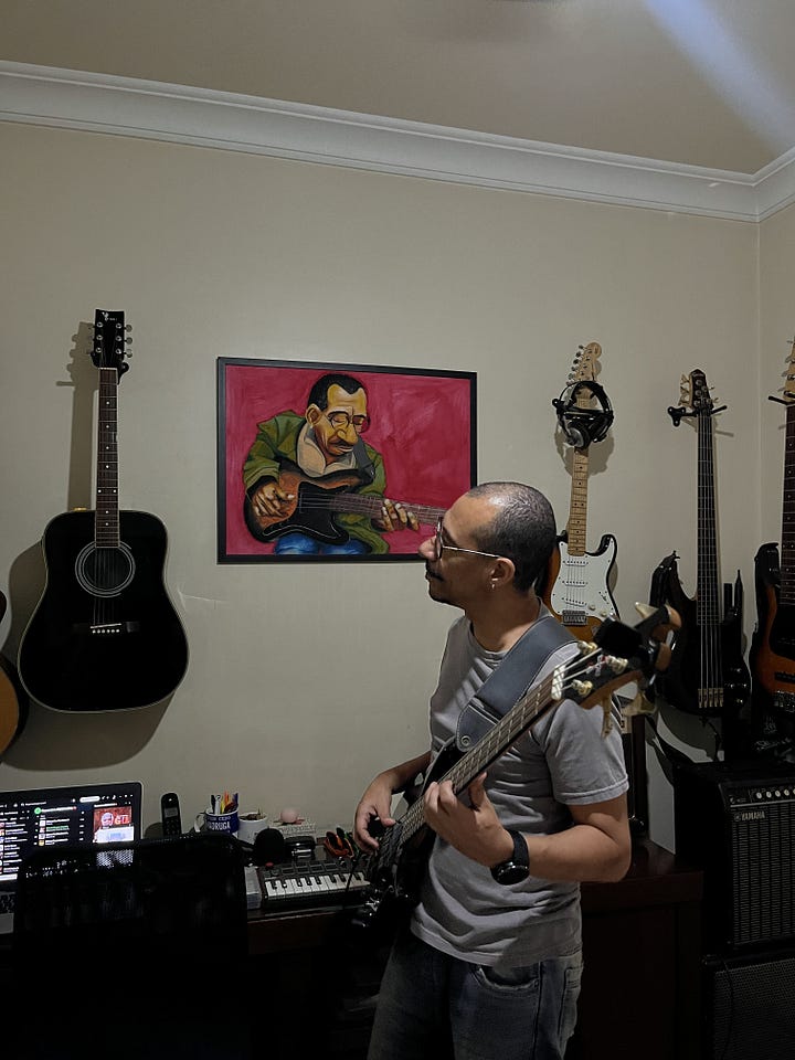 Fotos de homem olhando obras.