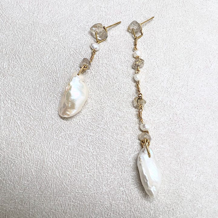 Pearl Trail - Asymmetric Pearl & Gold Quartz Earrings