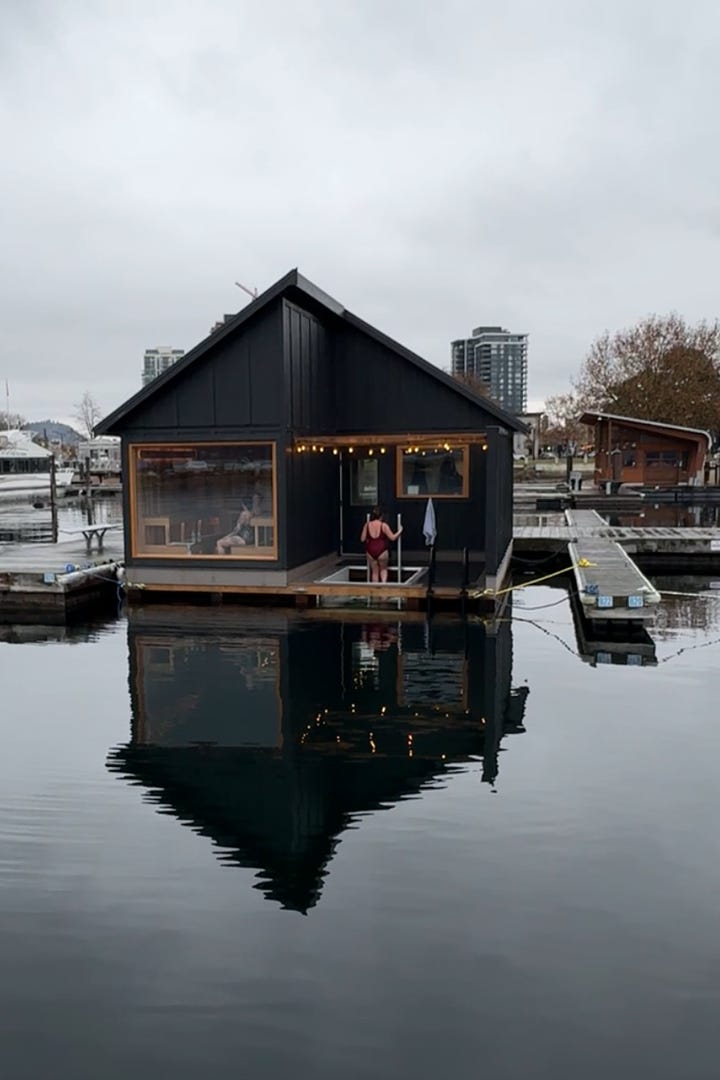Floating sauna and cold plunge in the Okanagan Lake during winter