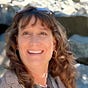Lisa Hay's avatar