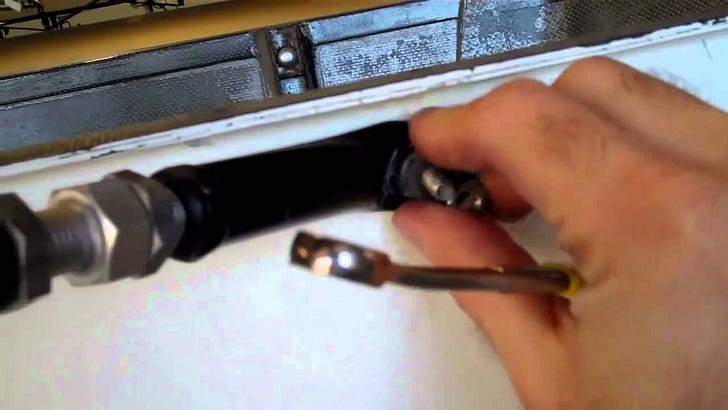 INTRO TO RIGGING: How to rig and de-rig a boat